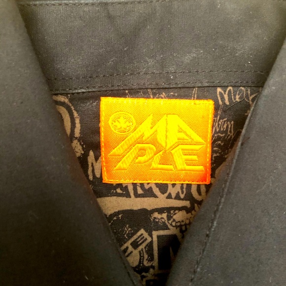 Toronto Maple Leafs Short Sleeve Button Up Shirt M - Picture 4 of 10